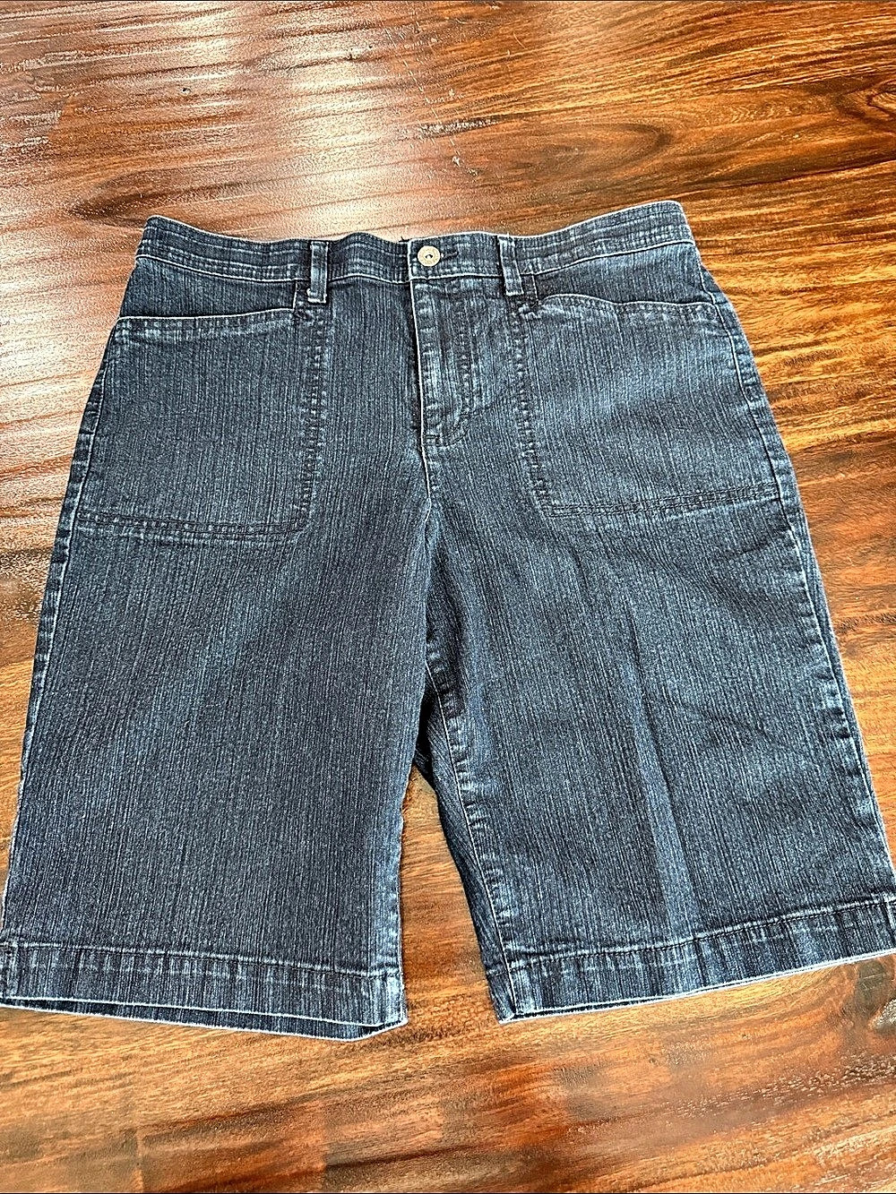 Gloria Vanderbilt Women's Bermuda Shorts Size 12